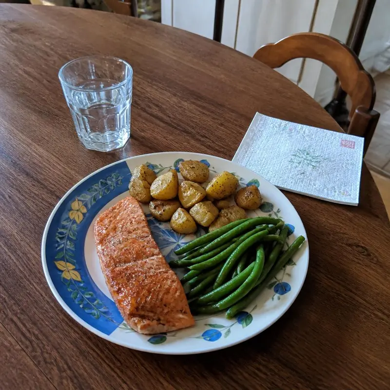 Salmone al forno con patate